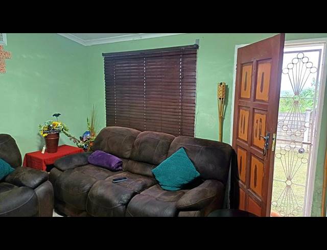 2 BEDROOM HOUSE FOR SALE IN BOMBAY HEIGHTS